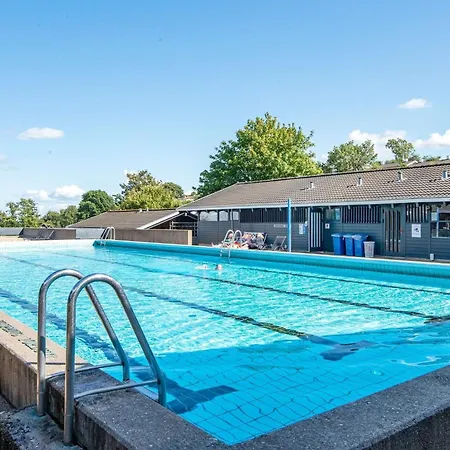 5 Person In Prázdninový dům *